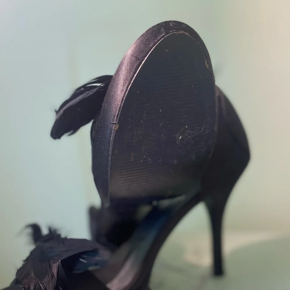 Feather Heels - Picture 4 of 6